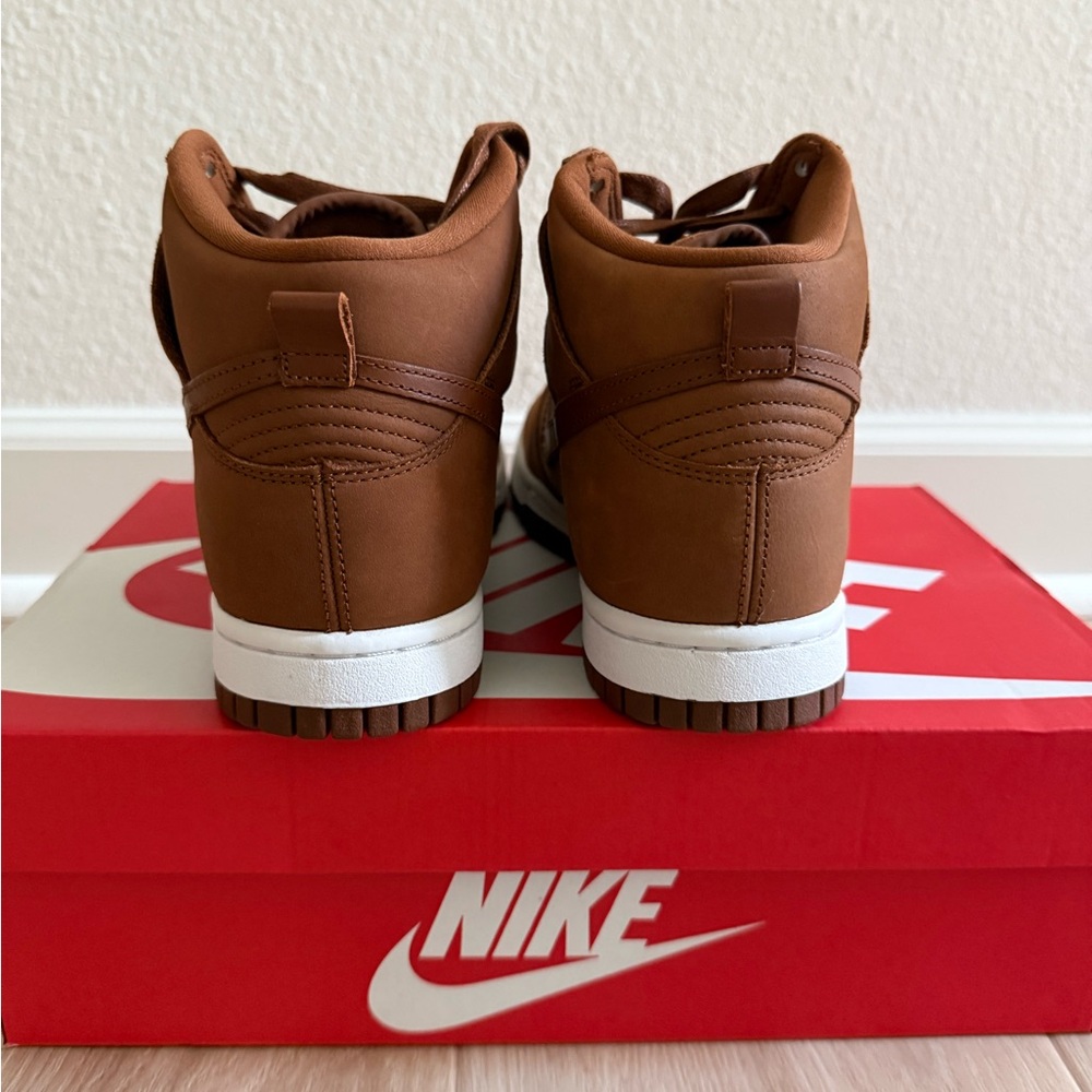 Nike Dunk High PRM Sneakers - Pecan/White - Picture 5 of 8